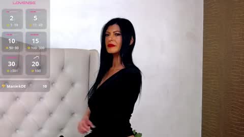 Snapshot of rosalienorman chatting on October 2025 12:49:02 PM Rosalie online show from October 2025 12:49:02 PM