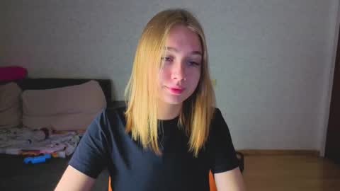 rosalina online show from December 2025 07:06:01 AM