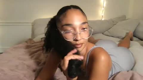 Rosalina online show from October 2025 05:06:01 AM