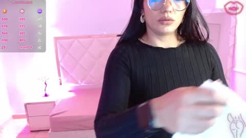 Snapshot of rosalind_tay chatting on March 2026 11:15:02 AM ROSALIN online show from March 2026 11:15:02 AM