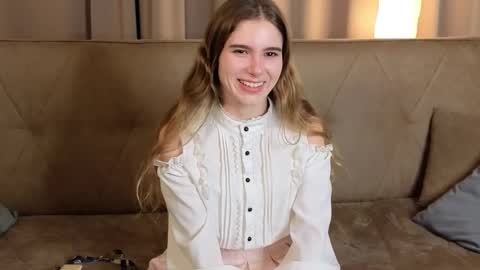 Snapshot of rosalvaulman chatting on November 2025 03:13:02 PM Kylie online show from November 2025 03:13:02 PM