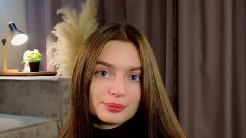 Hi im Monica its my 1st day here online show from October 2025 02:13:02 PM