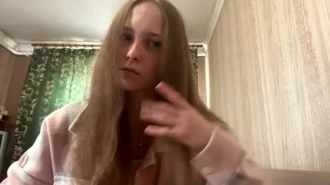 Emma online show from April 2026 05:41:02 AM