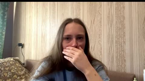 Emma online show from April 2026 02:06:01 AM