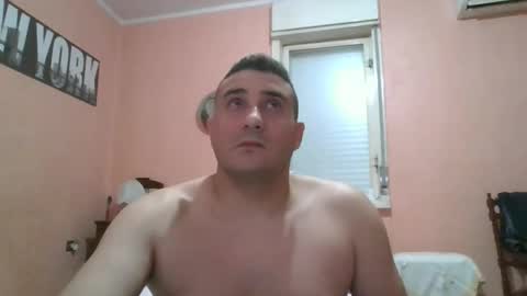 Rosario online show from December 2025 10:41:02 PM