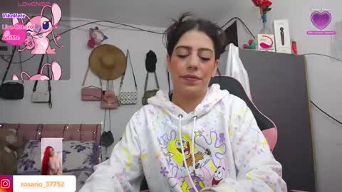 Snapshot of rosario_1996 chatting on October 2025 07:00:02 AM rosario_1996 online show from October 2025 07:00:02 AM