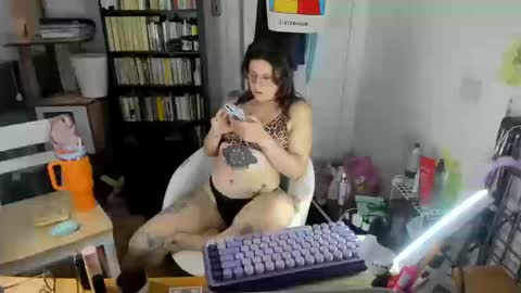 rose257044 online show from October 2025 06:39:02 PM