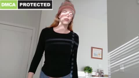 Snapshot of rose77782 chatting on December 2024 02:11:01 PM rose77782 online show from December 2024 02:11:01 PM