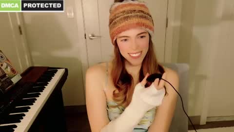 Snapshot of rose77782 chatting on January 2025 04:02:01 AM rose77782 online show from January 2025 04:02:01 AM