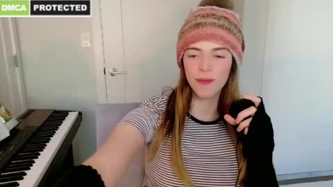 Snapshot of rose77782 chatting on January 2025 07:16:01 PM rose77782 online show from January 2025 07:16:01 PM