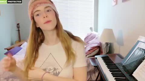 Snapshot of rose77782 chatting on February 2025 02:07:01 PM rose77782 online show from February 2025 02:07:01 PM