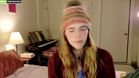 Snapshot of rose77782 chatting on February 2025 12:25:01 AM rose77782 online show from February 2025 12:25:01 AM