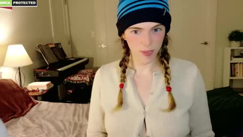 Snapshot of rose77782 chatting on February 2025 10:48:02 PM rose77782 online show from February 2025 10:48:02 PM