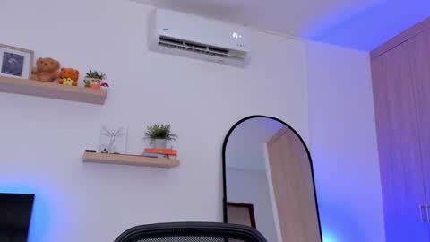 Snapshot of rose__saenz chatting on February 2025 05:09:02 PM Rose Saenz online show from February 2025 05:09:02 PM