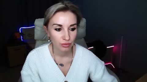 Snapshot of rose__shine chatting on January 2025 01:42:02 PM rose  shine online show from January 2025 01:42:02 PM