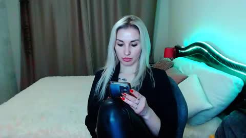 Snapshot of rose__shine chatting on January 2025 05:42:02 PM rose  shine online show from January 2025 05:42:02 PM