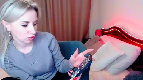 Snapshot of rose__shine chatting on January 2025 01:35:01 PM rose  shine online show from January 2025 01:35:01 PM