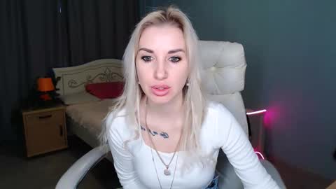 Snapshot of rose__shine chatting on February 2025 11:02:01 AM rose  shine online show from February 2025 11:02:01 AM