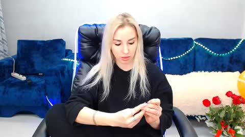 Snapshot of rose__shine chatting on February 2025 09:48:01 AM rose  shine online show from February 2025 09:48:01 AM