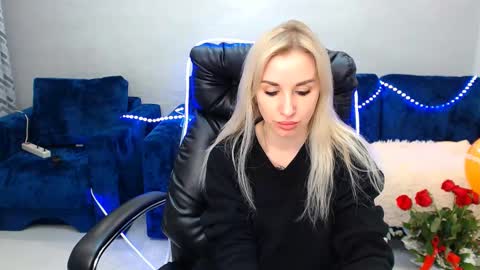 Snapshot of rose__shine chatting on February 2025 12:54:02 PM rose  shine online show from February 2025 12:54:02 PM