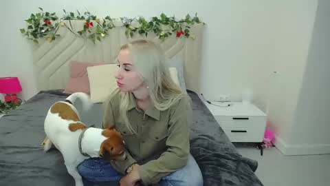 Snapshot of rose__shine chatting on October 2025 02:35:02 PM rose  shine online show from October 2025 02:35:02 PM