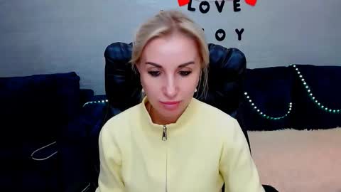 Snapshot of rose__shine chatting on October 2025 11:29:02 AM rose  shine online show from October 2025 11:29:02 AM