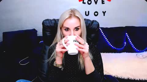 Snapshot of rose__shine chatting on October 2025 10:25:01 AM rose  shine online show from October 2025 10:25:01 AM