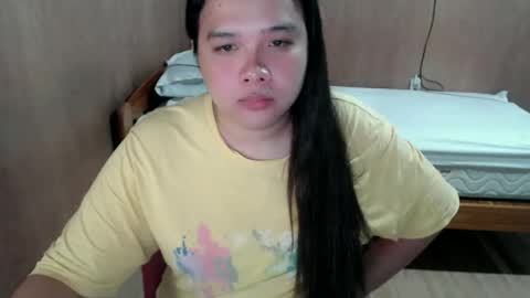 Snapshot of rose_heartfilia chatting on April 2026 05:47:02 AM Danielle online show from April 2026 05:47:02 AM