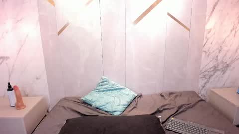 Rose 3 online show from March 2025 03:35:01 PM