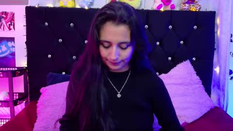 Rose online show from September 2025 04:05:02 AM