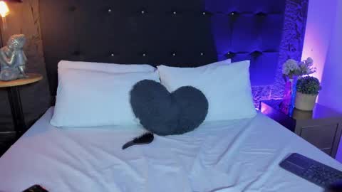 Snapshot of roseblossom_ chatting on April 2026 04:59:02 AM Rose online show from April 2026 04:59:02 AM