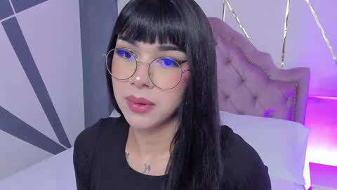 Snapshot of rosecassie chatting on February 2025 01:43:01 PM Rose online show from February 2025 01:43:01 PM