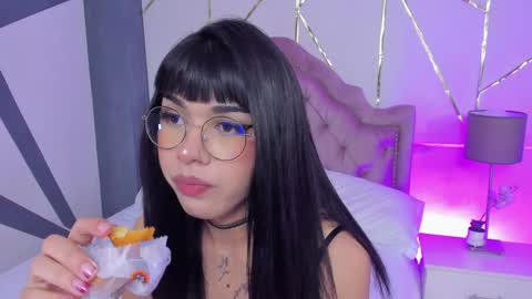 Snapshot of rosecassie chatting on February 2025 05:18:01 PM Rose online show from February 2025 05:18:01 PM