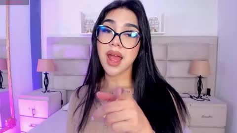 Snapshot of rosecassie chatting on October 2025 01:41:01 PM Rose online show from October 2025 01:41:01 PM