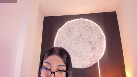 Snapshot of rosecassie chatting on November 2025 01:58:02 PM Rose online show from November 2025 01:58:02 PM