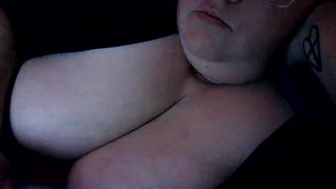 Snapshot of roseemeraldof chatting on March 2026 06:08:02 AM roseemeraldof online show from March 2026 06:08:02 AM