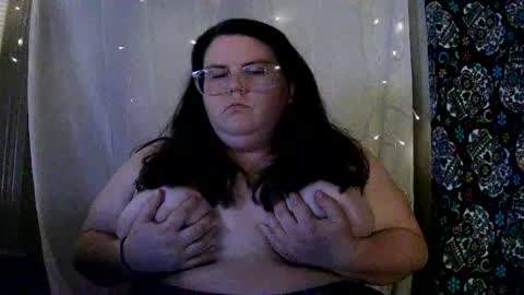 Snapshot of roseemeraldof chatting on March 2026 06:19:02 AM roseemeraldof online show from March 2026 06:19:02 AM