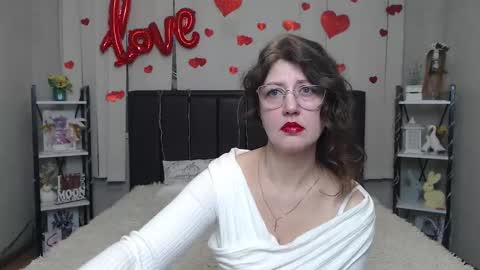 Snapshot of rosehille chatting on March 2026 06:43:02 AM RoseHille online show from March 2026 06:43:02 AM