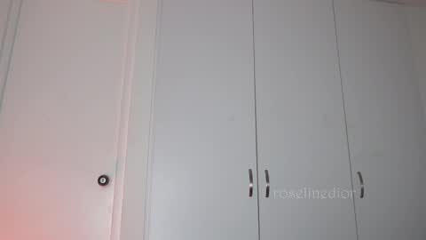 Lyla OF roselinedior online show from November 2025 01:54:01 PM