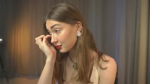 Snapshot of rosellegaeta chatting on December 2025 04:11:02 AM Elsa online show from December 2025 04:11:02 AM