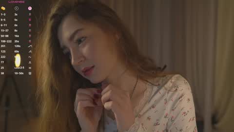 Snapshot of rosellegaeta chatting on December 2025 04:07:02 AM Elsa online show from December 2025 04:07:02 AM