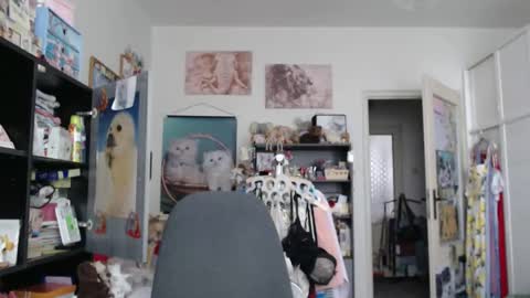 Rose online show from November 2025 11:42:01 AM