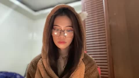 Snapshot of rosemae07 chatting on March 2026 01:18:01 AM rosemae07 online show from March 2026 01:18:01 AM