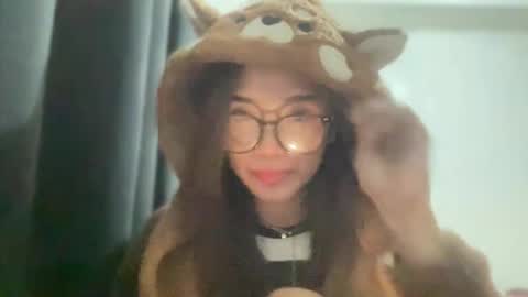 Snapshot of rosemae07 chatting on April 2026 04:27:02 PM rosemae07 online show from April 2026 04:27:02 PM