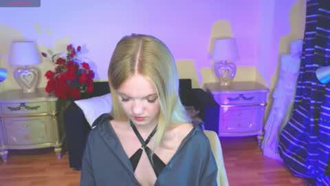 Snapshot of roses_kate chatting on October 2025 11:06:01 AM Sweety Kate online show from October 2025 11:06:01 AM