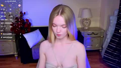 Snapshot of roses_kate chatting on October 2025 11:51:02 AM Sweety Kate online show from October 2025 11:51:02 AM