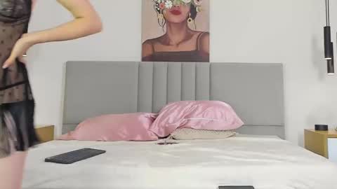 rosewilsom online show from February 2025 11:56:01 AM