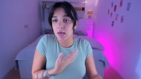 Roshelle online show from February 2025 11:33:02 AM