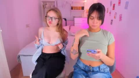 Roshelle online show from February 2025 02:52:02 PM