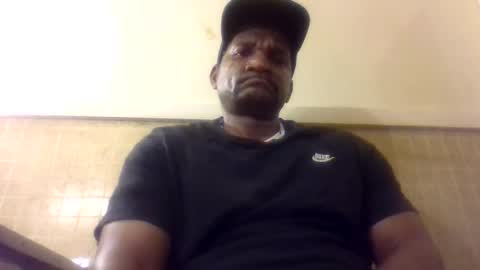 Snapshot of roshun69 chatting on May 2026 05:04:01 AM Roshun Haynes online show from May 2026 05:04:01 AM